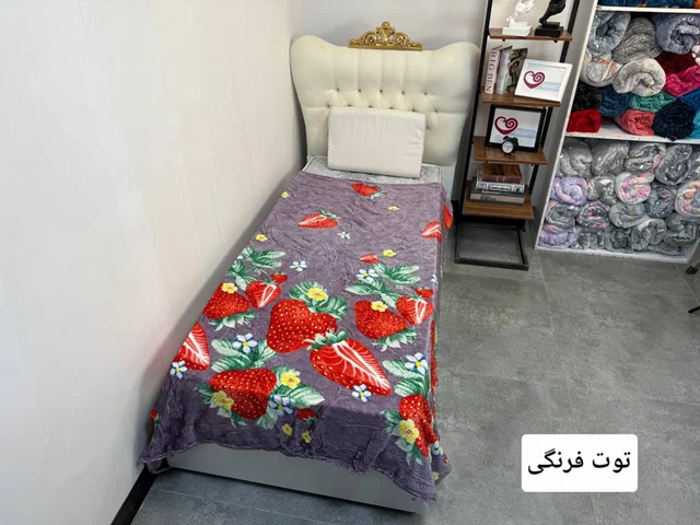پتو حوله ای 1نفره طرح دار با برجستگی گل کد10(توت فرنگی)