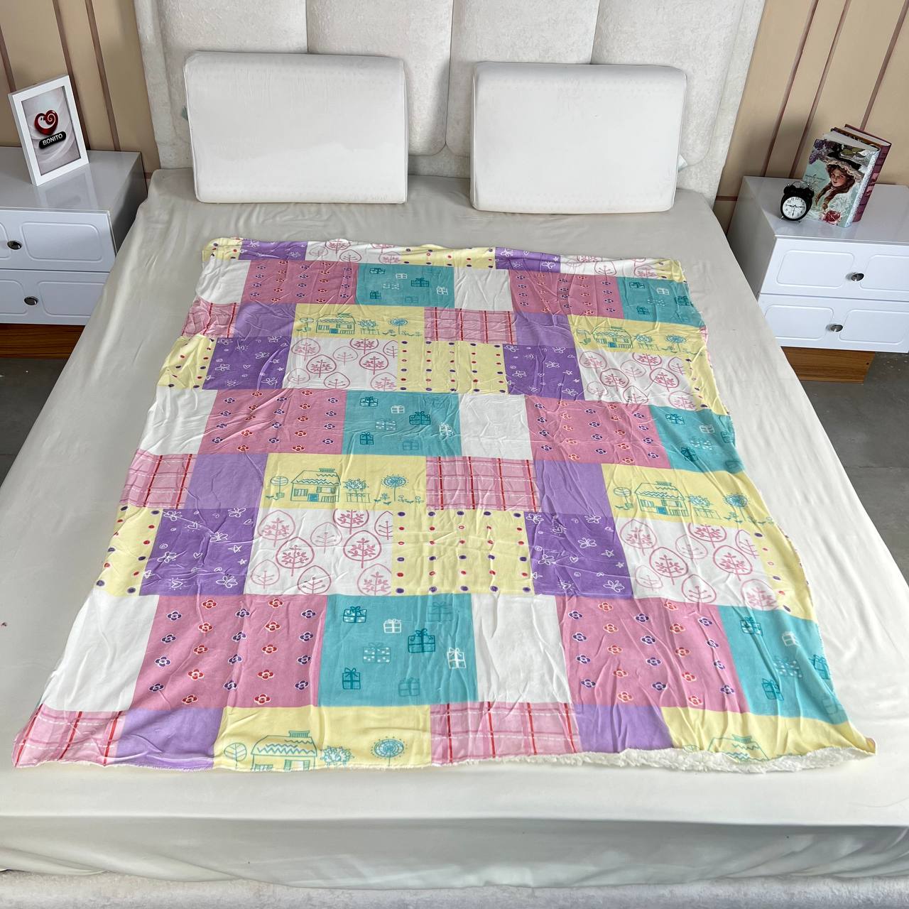 پتو کودک مخمل پشت سفید طرح (خونه هفت رنگ)